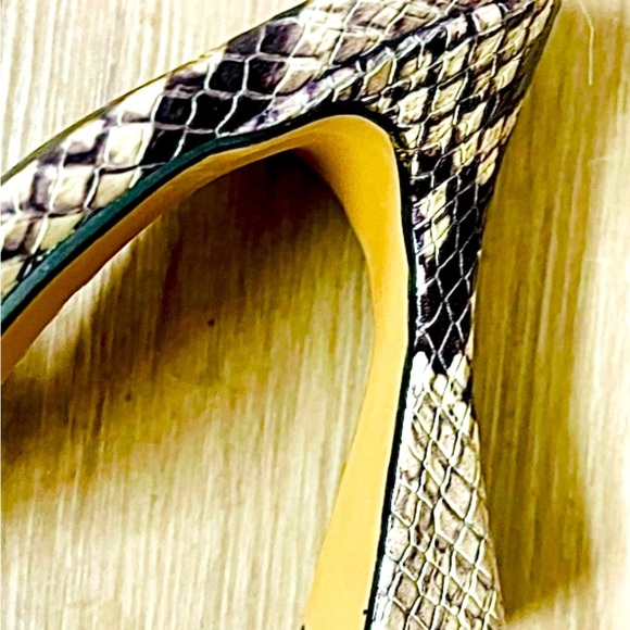 Vince Camuto Python Print Quilt Leather Reselm Mules Shoes Sandals 37/6.5 M - Picture 6 of 10